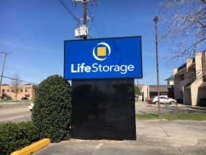 Life Storage - Lafayette - 2207 West Pinhook Road Picture of Life Storage - Lafayette - 2207 West Pinhook Road