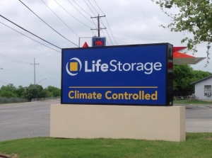 Life Storage - San Antonio - Hunt Lane Picture of Life Storage - San Antonio - Hunt Lane