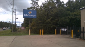 Storage Units at Life Storage - Lumberton - 188 S Lhs Dr