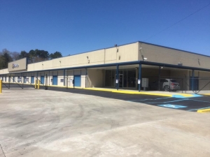Storage Units at Life Storage - Chattanooga - Hixson Pike - 4121 Hixson Pike