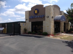 Life Storage - San Antonio - 20202 Blanco Road Picture 0 of Life Storage - San Antonio - 20202 Blanco Road - FindStorageFast.com