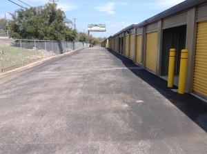 Life Storage - San Antonio - 20202 Blanco Road Picture 5 of Life Storage - San Antonio - 20202 Blanco Road - FindStorageFast.com