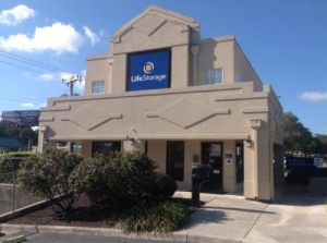 Life Storage - San Antonio - Huebner Road Picture of Life Storage - San Antonio - Huebner Road