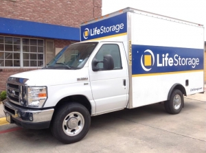 Life Storage - San Antonio - 7550 Culebra Road Picture 3 of Life Storage - San Antonio - 7550 Culebra Road - FindStorageFast.com