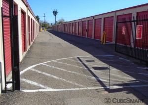 CubeSmart Self Storage - Tucson - 2424 North Oracle Road - Photo 9