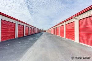 CubeSmart Self Storage - Houston - 9900 Rowlett Rd Picture of CubeSmart Self Storage - Houston - 9900 Rowlett Rd