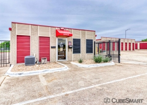 CubeSmart Self Storage - College Station - 104 Holleman Drive