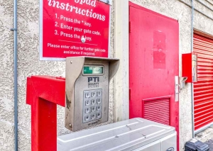 CubeSmart Self Storage - Santa Ana