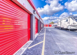 CubeSmart Self Storage - Fort Lauderdale - 3901 Riverland Rd - Photo 4