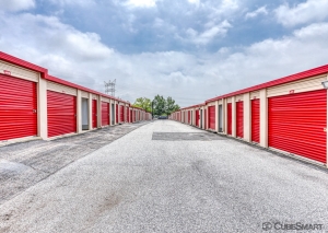 CubeSmart Self Storage - Baltimore - 8432 Pulaski Hwy - Photo 7