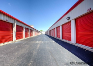 CubeSmart Self Storage - Elk Grove Village - Photo 3