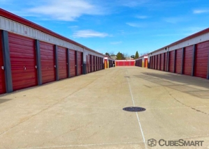 CubeSmart Self Storage - Joliet - 2114 Oak Leaf Street