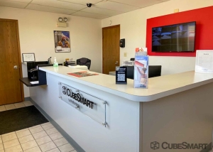 CubeSmart Self Storage - Joliet - 2114 Oak Leaf Street - Photo 4