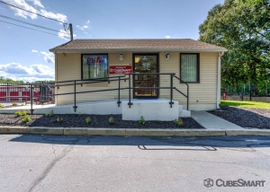 CubeSmart Self Storage - Riverhead - Photo 5