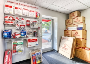 CubeSmart Self Storage - Bristol - Photo 3