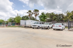 CubeSmart Self Storage - San Antonio - 838 N Loop 1604 E Picture of CubeSmart Self Storage - San Antonio - 838 N Loop 1604 E