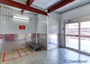 CubeSmart Self Storage - San Antonio - 838 N Loop 1604 E - Photo 5