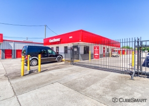 CubeSmart Self Storage - Oviedo - 3651 Alafaya Tr. - Photo 3