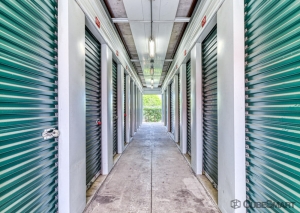CubeSmart Self Storage - Jacksonville - 11570 Beach Blvd - Photo 8
