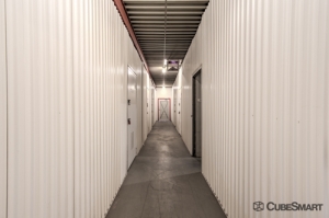 cheap storage units at cubesmart self storage tempe 409 south