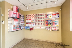 cheap storage units at