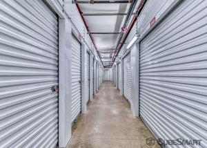 CubeSmart Self Storage - Fort Worth - 5637 Basswood Blvd - Photo 3
