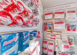 CubeSmart Self Storage - Fort Worth - 5637 Basswood Blvd - Photo 8