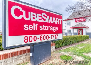 CubeSmart Self Storage - Fort Worth - 5637 Basswood Blvd - Photo 3