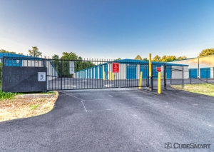 CubeSmart Self Storage - Warrenton - 689 Industrial Rd - Photo 8