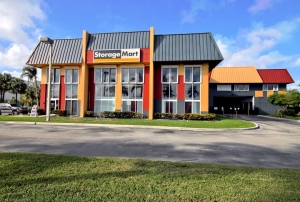 StorageMart - Griffin Rd & I-95 Picture of StorageMart - Griffin Rd & I-95