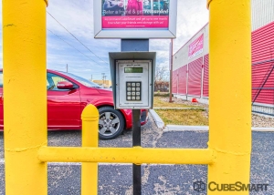 CubeSmart Self Storage - Denver - 2125 S Valentia St - Photo 12