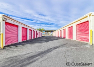 CubeSmart Self Storage - Denver - 2125 S Valentia St - Photo 16